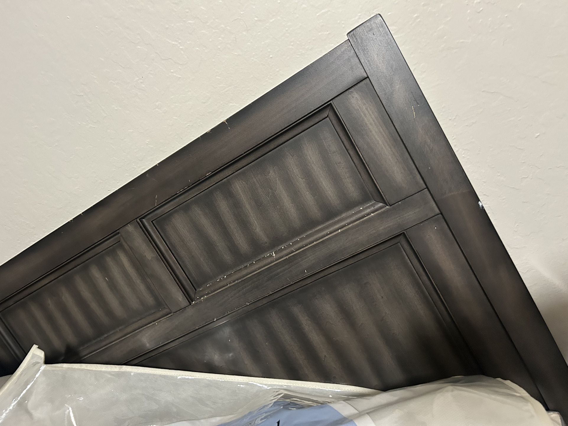 Queen Bedroom Set