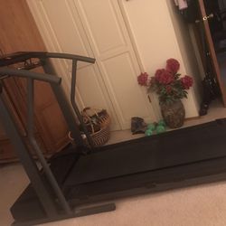 Pro-Form 595Le Treadmill 
