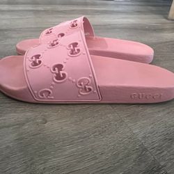 Sandles Size 8 Gucci