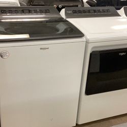 Whirlpool Washer And Dryer Used Set