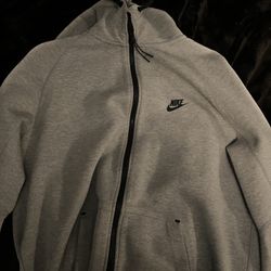 grey nike hoodie