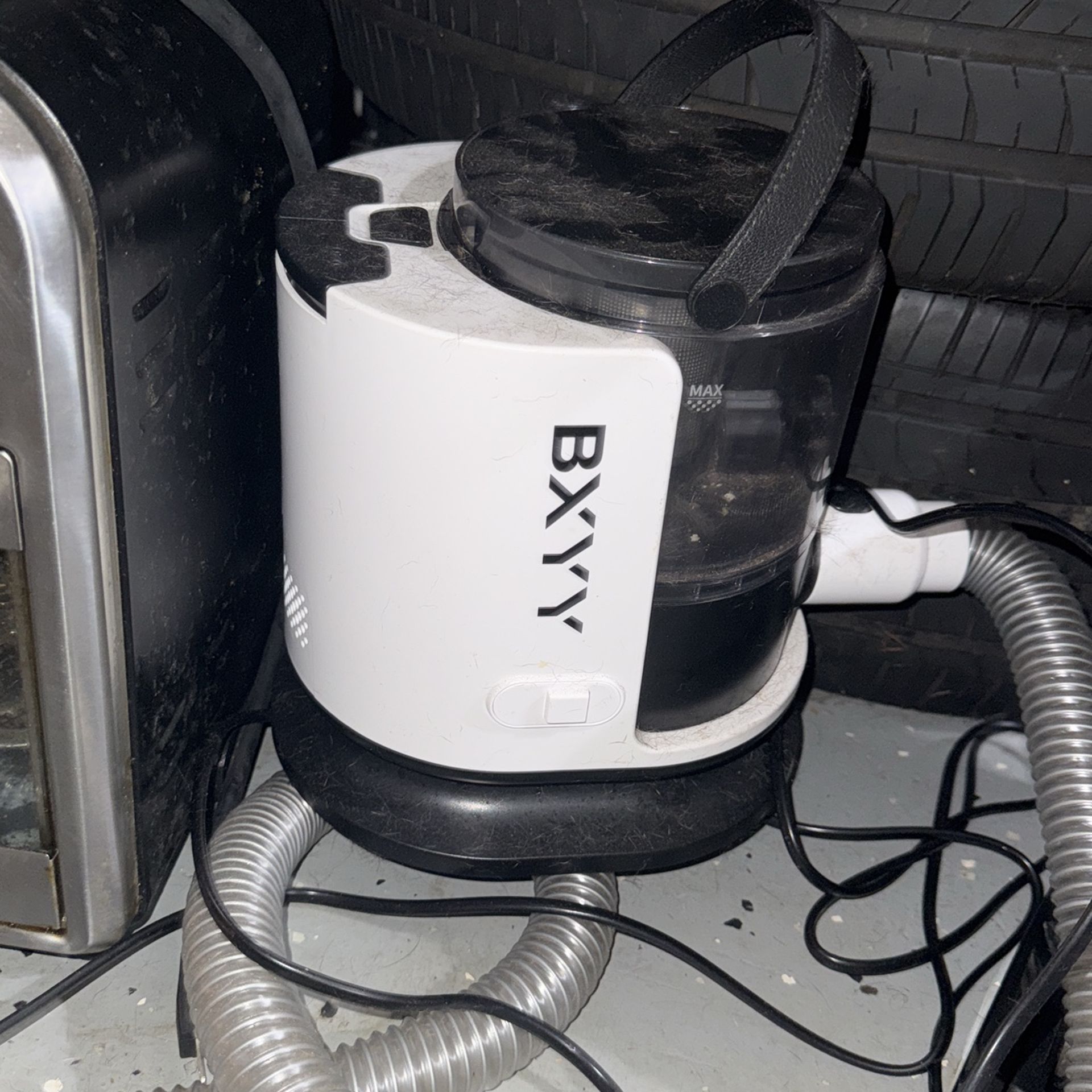 Air Fryer, Vacuum , Expreso Machine, Purses Candle Holders