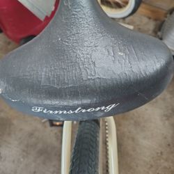 Firmsttong 26" Beach Cruiser.