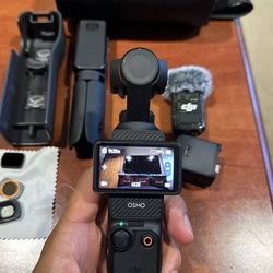 DJI Osmo Pocket 3 Creator Combo