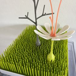 Boon Lawn And Twigs