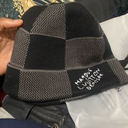 lv Hat