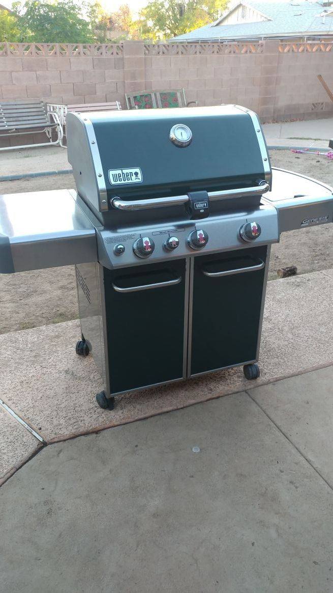 Weber Smart temperature Grilling Hub for Sale in Portland, OR - OfferUp