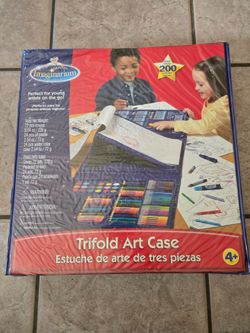 Imaginarium 200-Piece Trifold Art Set - $15