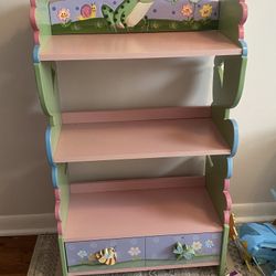 Super Cute Kids Room Shelf 