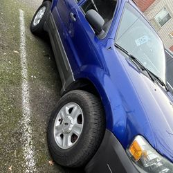 2005 Ford Escape