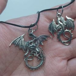 Dragon Necklace Set