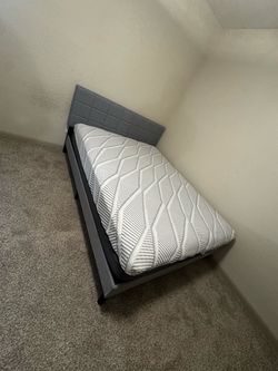 Queen size bed