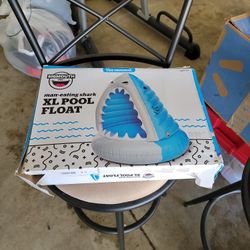 XL pool Float
