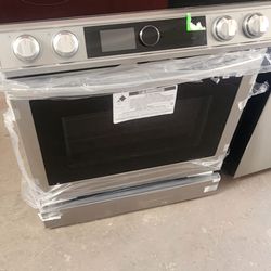 30” Electric Slide In Stove