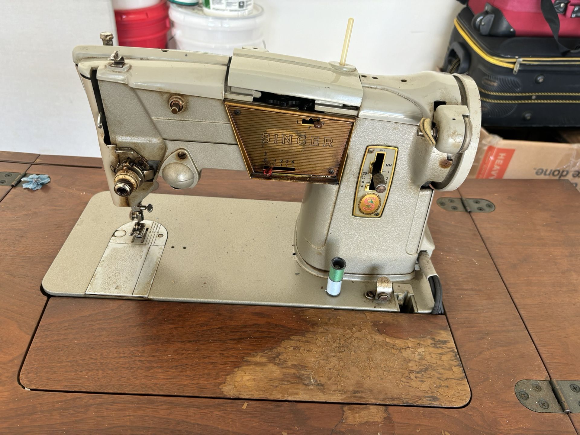 Singer Sewing Machine