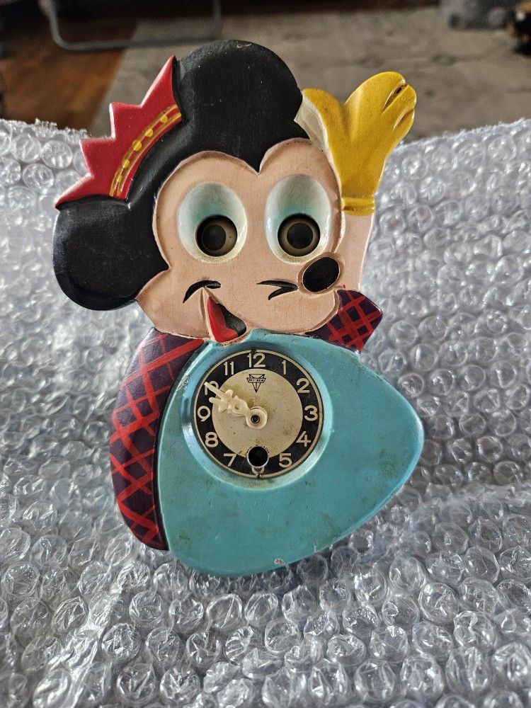 Old Mickey Mouse Clock
