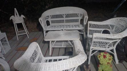 4 Piece  White Wicker  Set