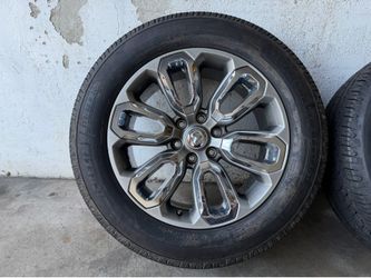 Dodge Ram set 4 rims con gomas Michelin