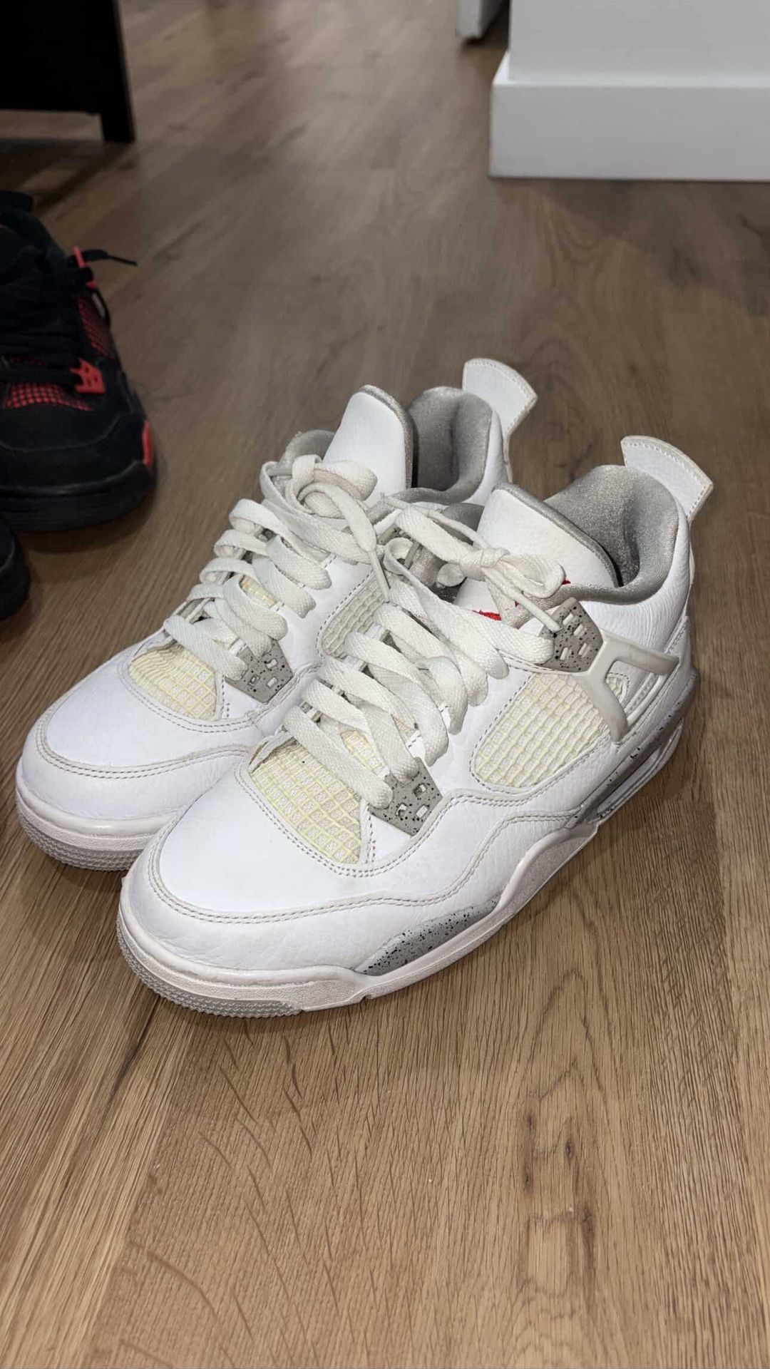 Jordan 4 White Oreo