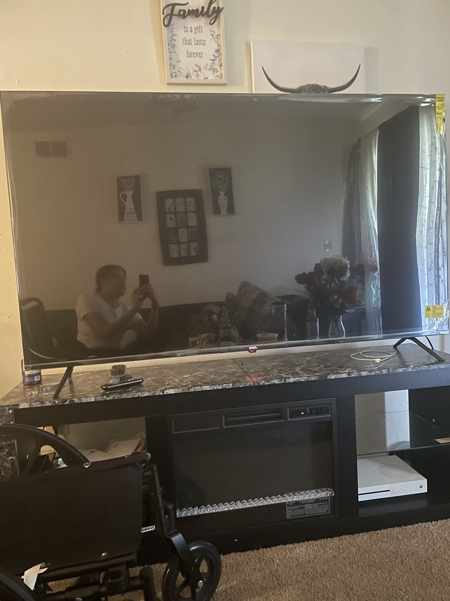 70 Inch Roku Smart Tv