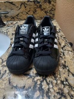 Adidas superstar women shoes