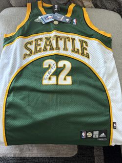 Seattle Sonics Jersey #22 (Jeff Green signed)