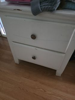 Free Night stand
