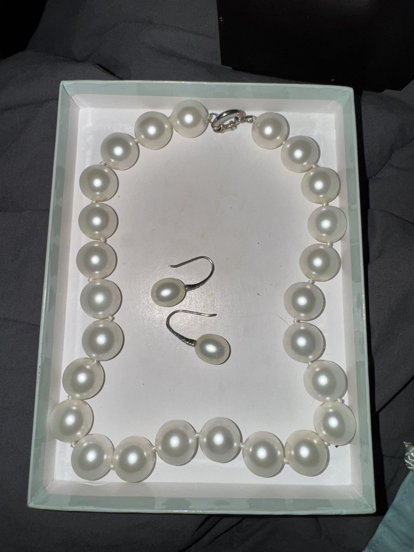 Ross Simons Pearl necklace and earring set