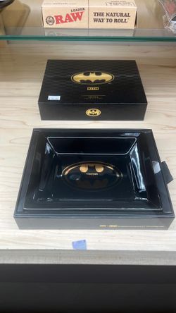 Kith x Batman 1989 (Rolling Tray/Ash Tray)