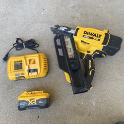 30 G Dewalt XR 