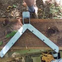 6-Wire Chain Link  Barb Arm

