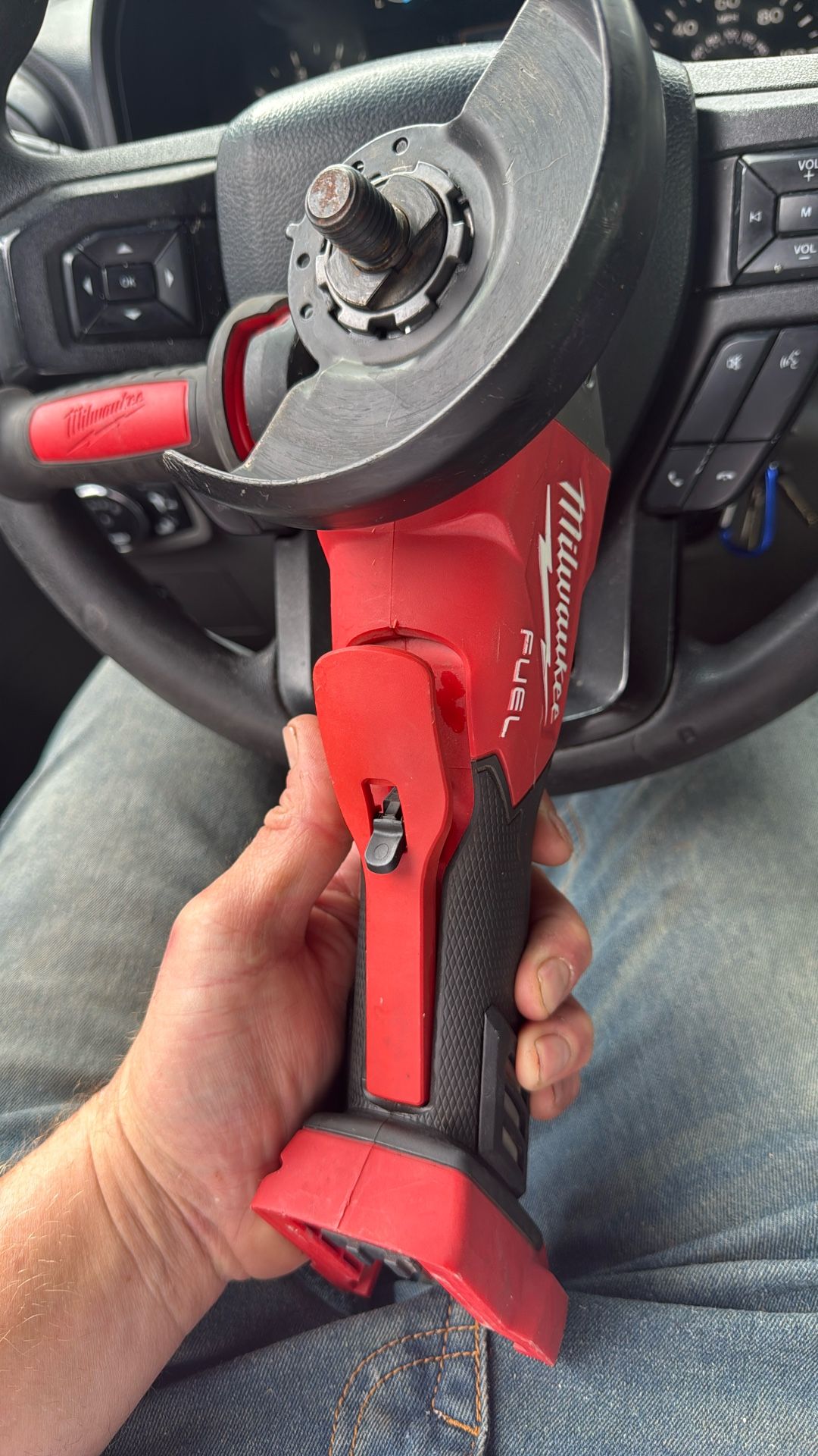EM 18 Grinder