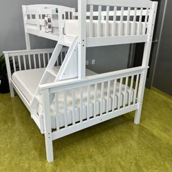 Literas Con Los Dos Colchones.  Twin Con Full Size. 