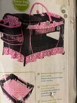 Minnie Mouse baby crib