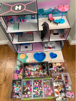 LOL Doll House, Dolls & Accessories