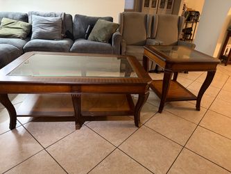 Coffee and end table set
