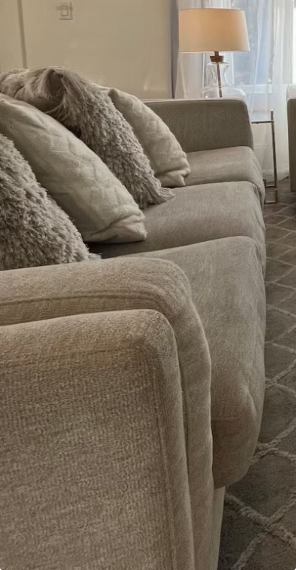 3 Piece Couch With Pillows Use I’m Good Condition