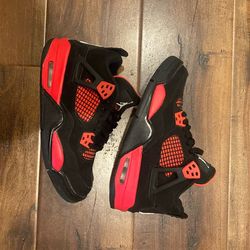 Jordan 4 red thunders