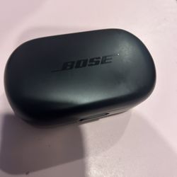 Bose QuietComfort® Earbuds (2020). in great working condition 