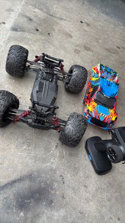 RC car raptor off-road