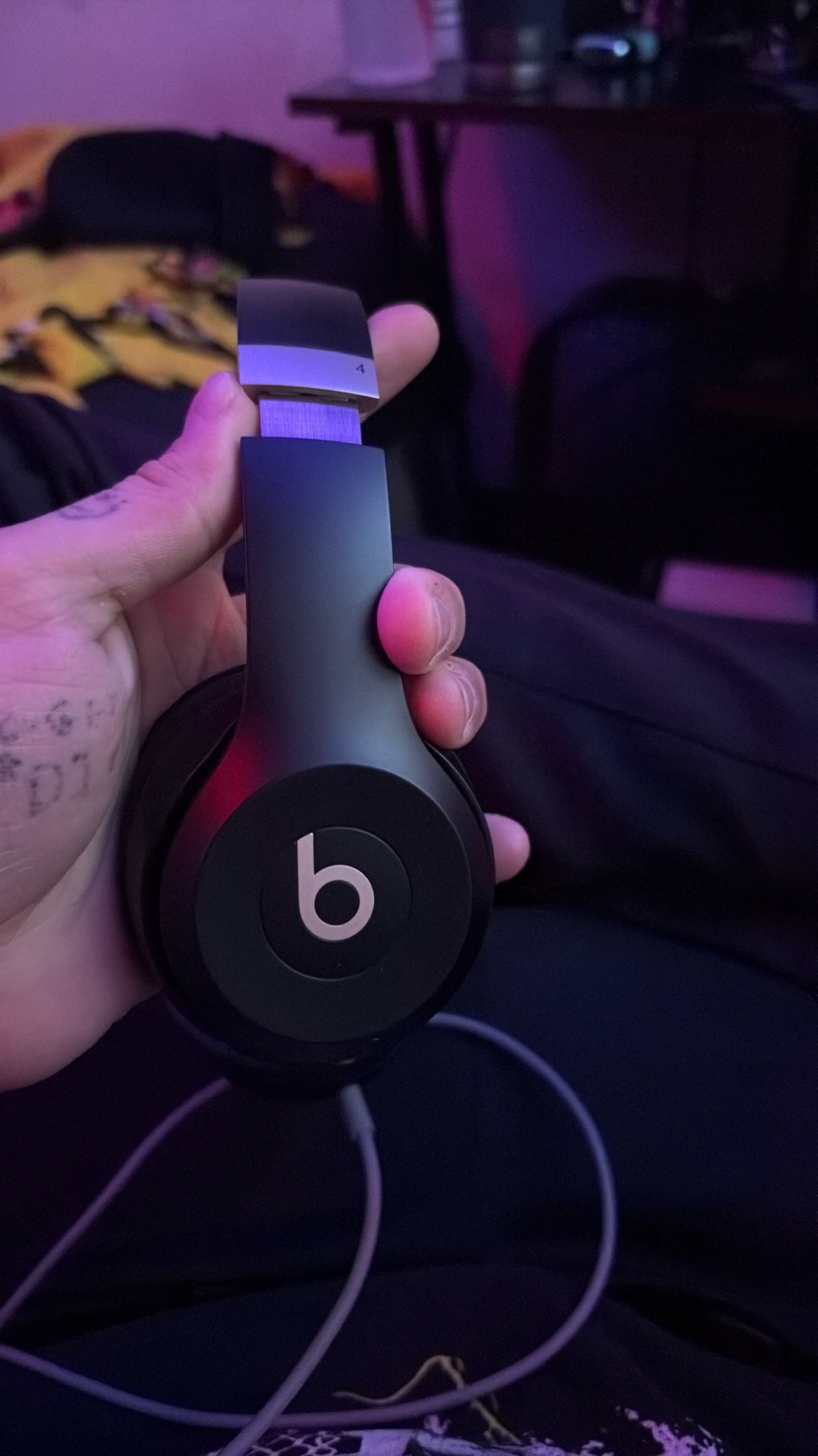 Beats Solo 4 Active Noise Cancellation