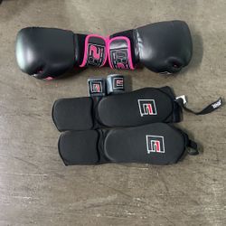Boxing MMA Muay Thai Gloves 