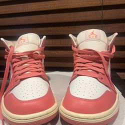 Jordan AJ 1 Mid Size 9.5