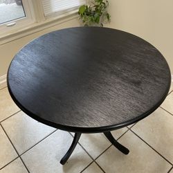 36” Round Table 