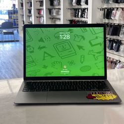 MacBook Air 2020 256gb M1 8ram 