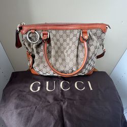 Suki Gucci Purse With Official Keychain 