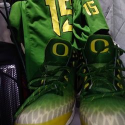 Oregon Ducks Nike FTBL  Sneakers And Nike Jersey