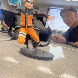Naruto uzumaki figure