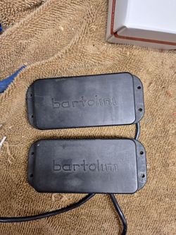 Assorted Bass Pickup Sets
