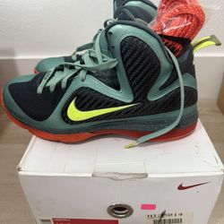 Nike LeBron 9 Cannon Volt size 10.5